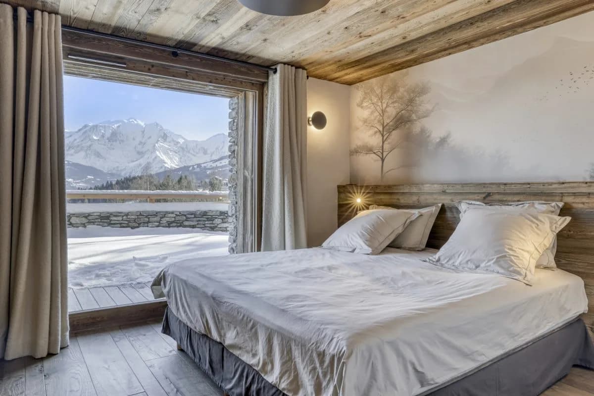 Panoramic Mountain Chalet with Private Spa photo 3