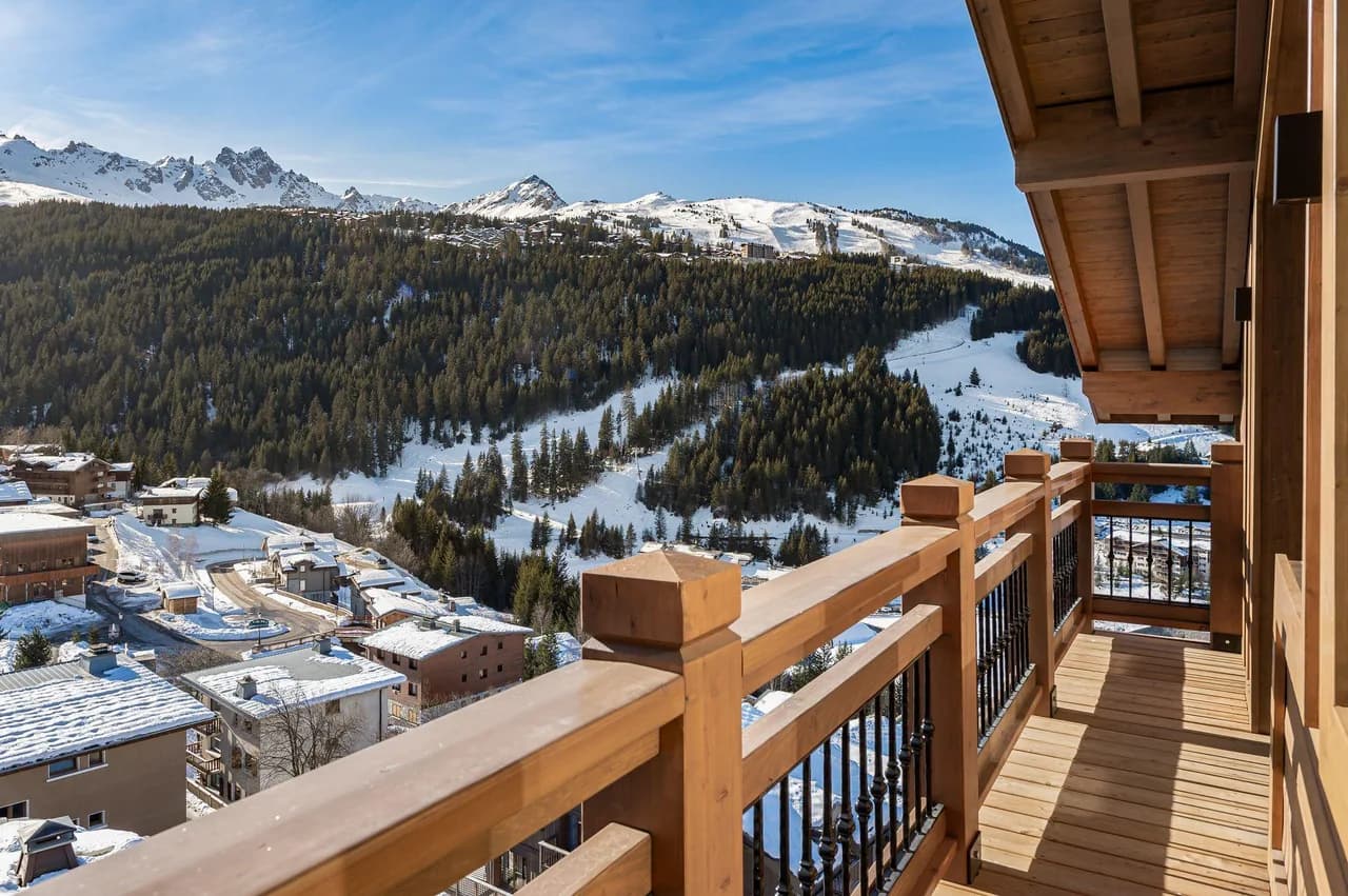 Luxury Courchevel Penthouse With Mountain Views photo 2
