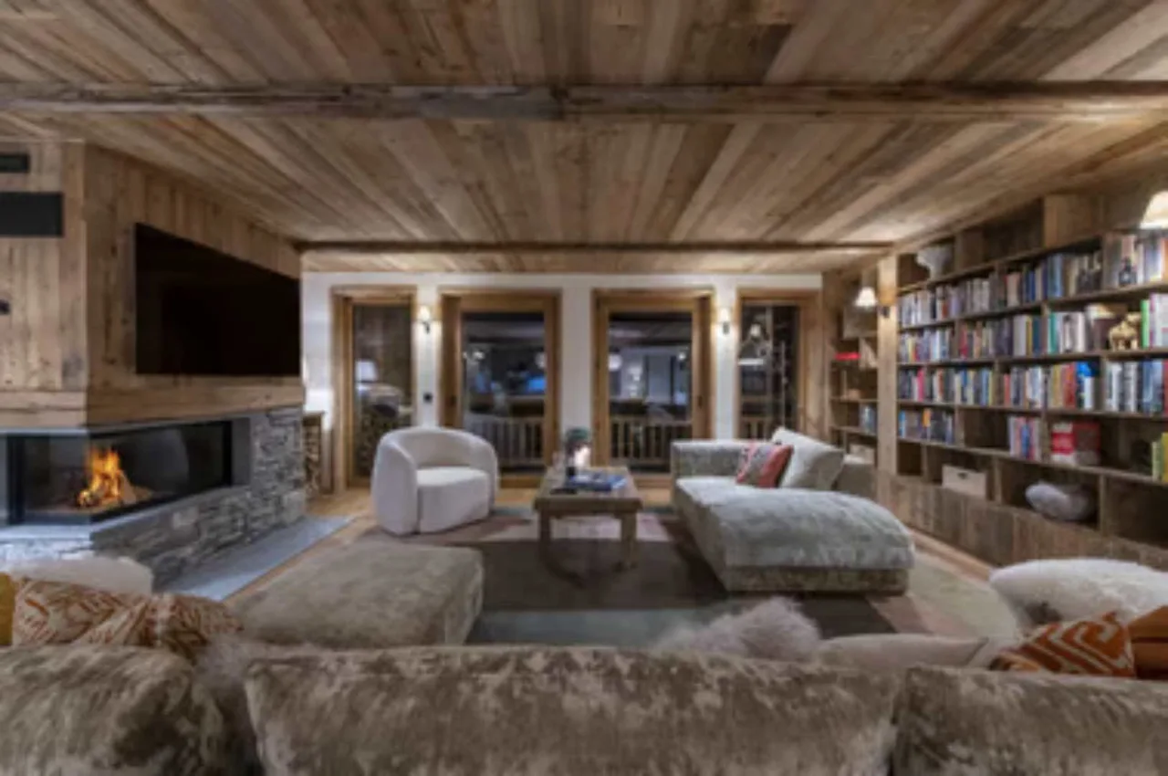 Sophisticated Ski Apartment with Views photo 4