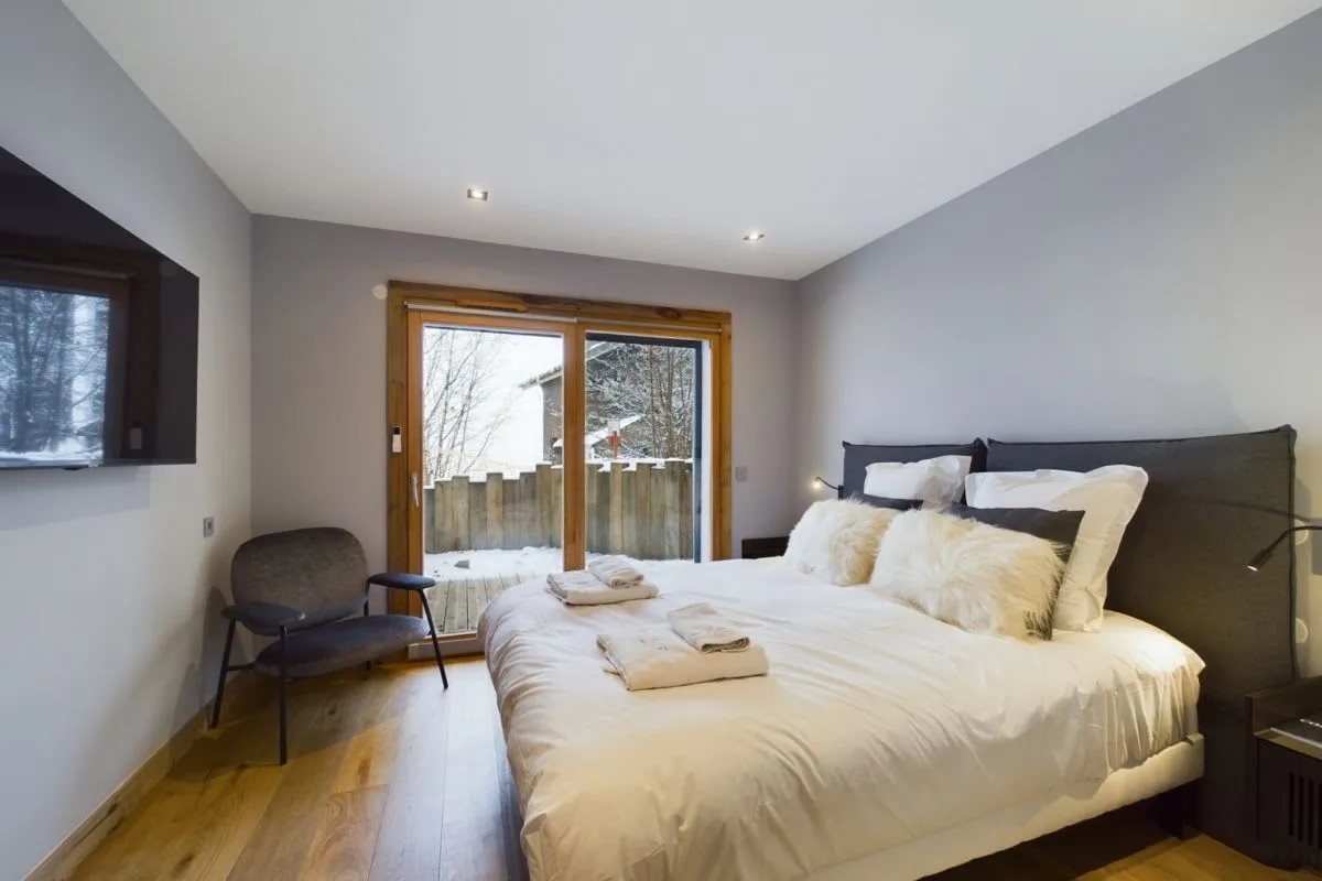 Refined Chalet With Mont Blanc Panorama photo 3