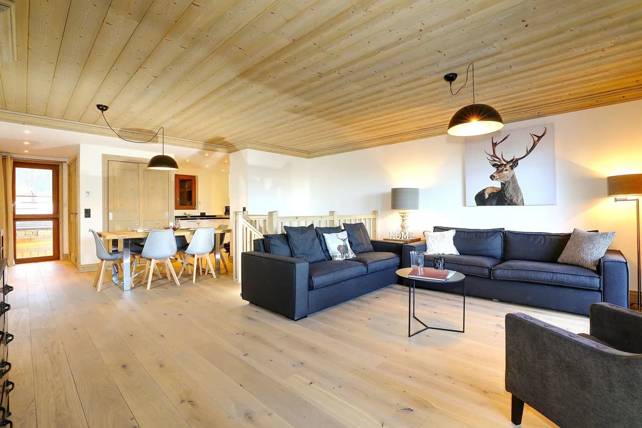 Elegant Duplex Living in Alpine Resort photo 4