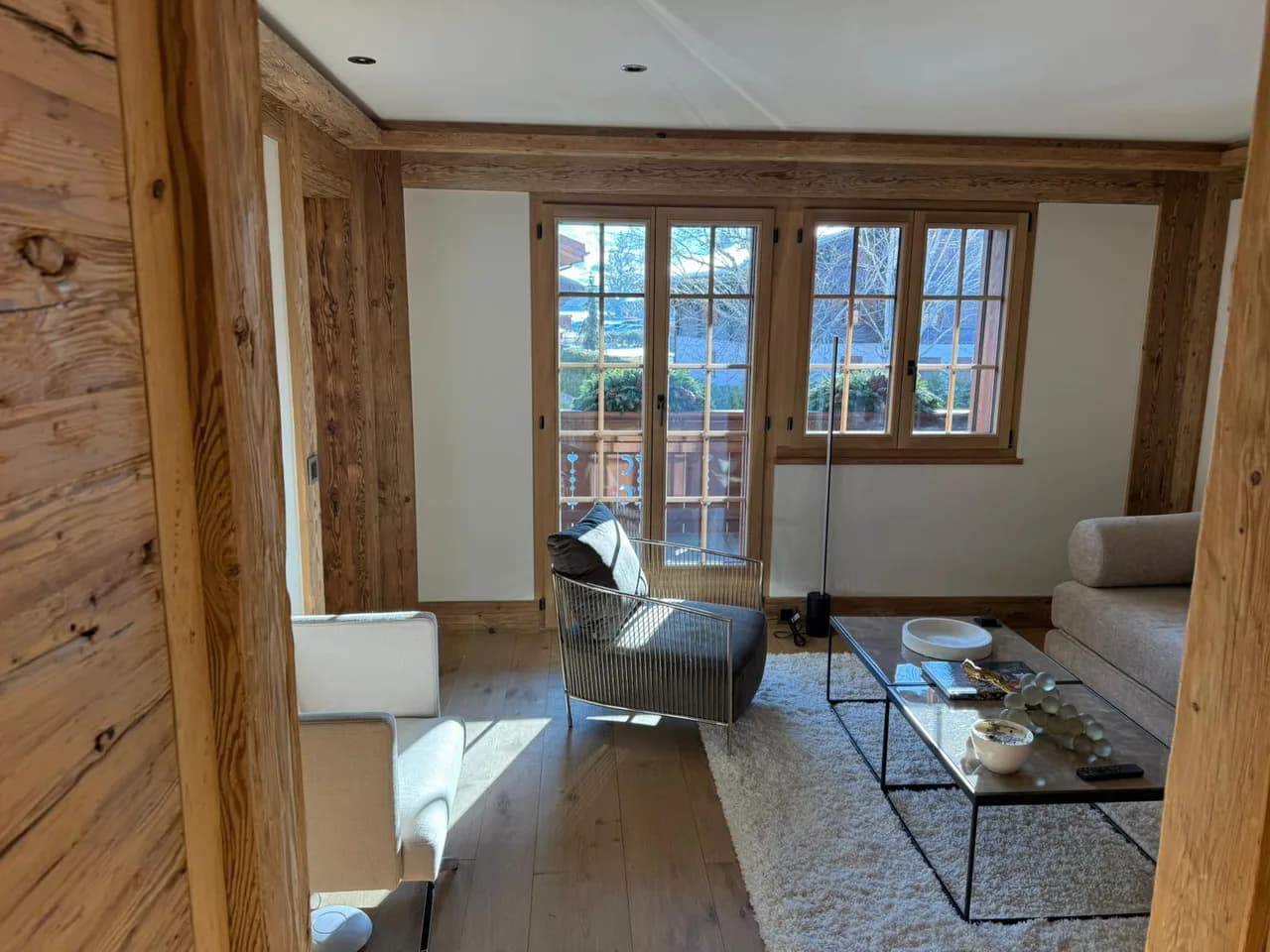 Elegant Mountain Hideaway in Central Gstaad photo 5