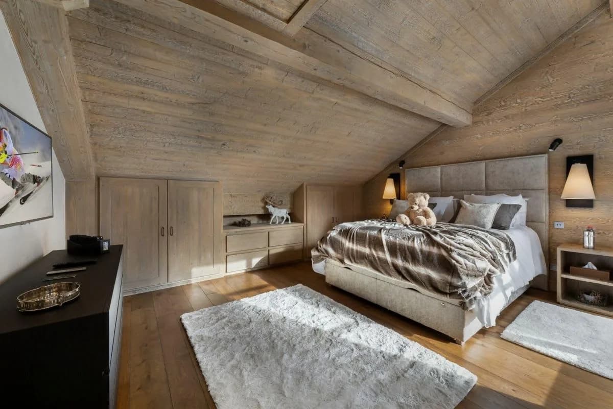 Prestigious Alpine Chalet With Wellness Area photo 3