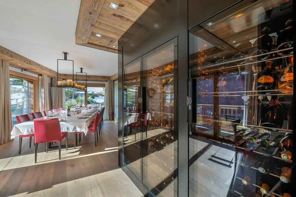 Exclusive Alpine Chalet Near Slopes photo 5