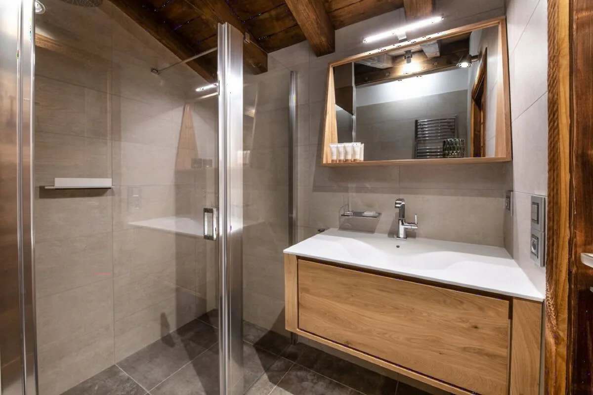 Spacious Triplex With Sauna And Jacuzzi photo 4