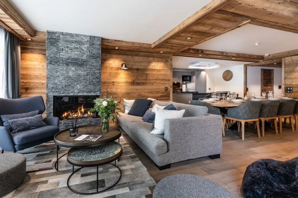 Elegant Ski In Out Mountain Retreat photo 2