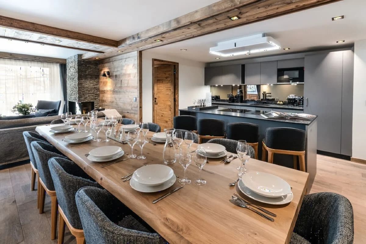 Elegant Ski In Out Mountain Retreat photo 4
