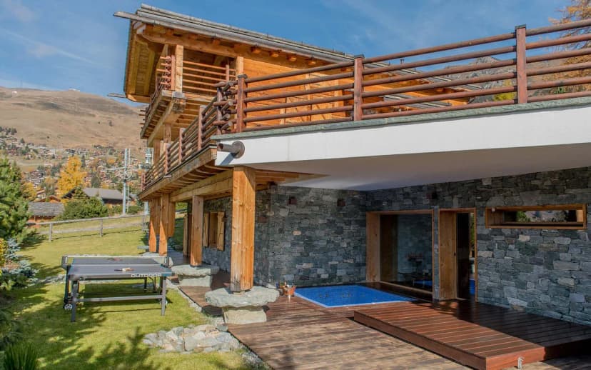 Serene Chalet Beside Rouge Ski Slope