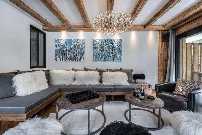Elegant Alpine Retreat Steps from Slopes