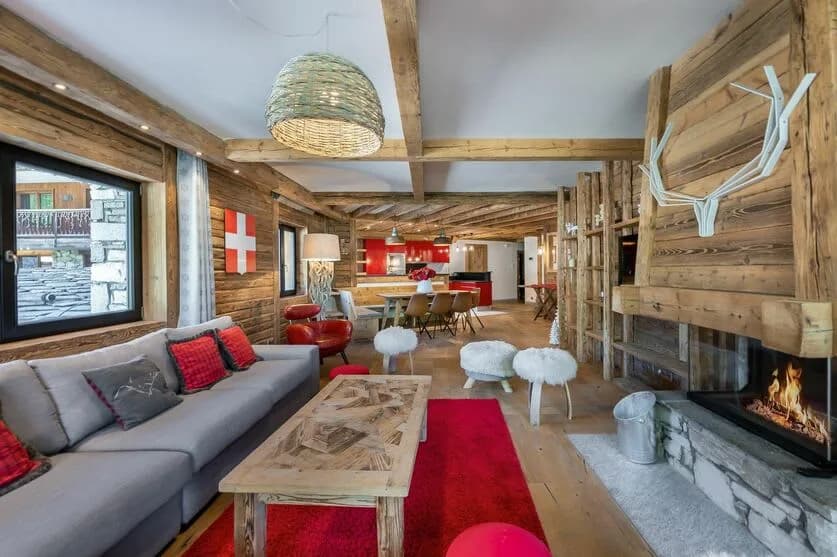 Savoyard Style Apartment in Resort Center