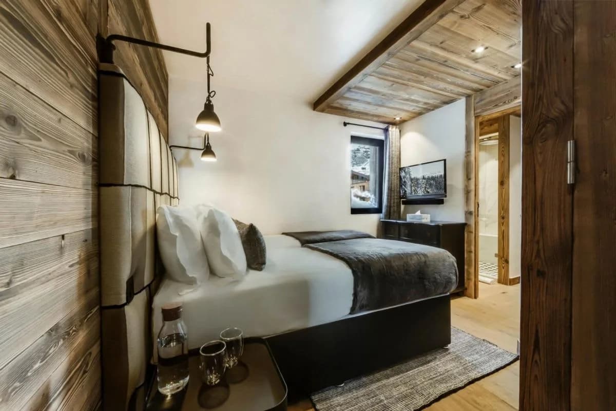 Elevated Mountain Penthouse with Alpine Charm photo 4