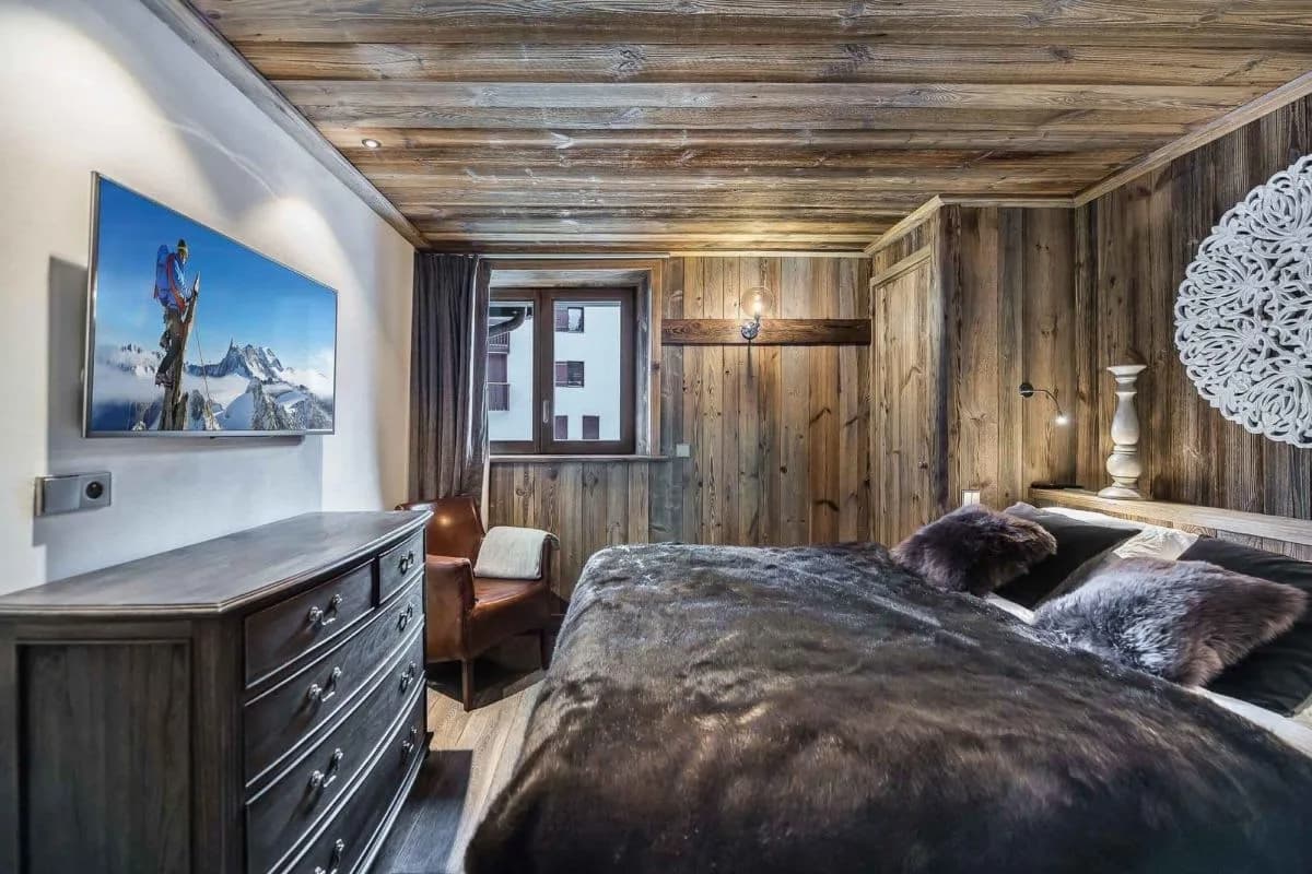 Alpine Apartment With Traditional Mountain photo 4
