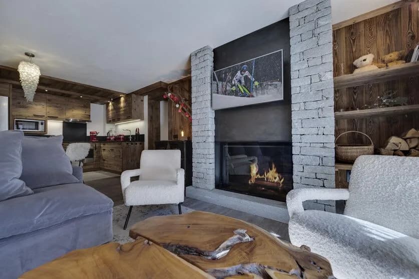 Cozy Alpine Retreat With Fireplace