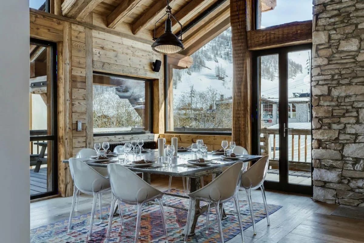 Luxury Ski Chalet With Terrace Views photo 3
