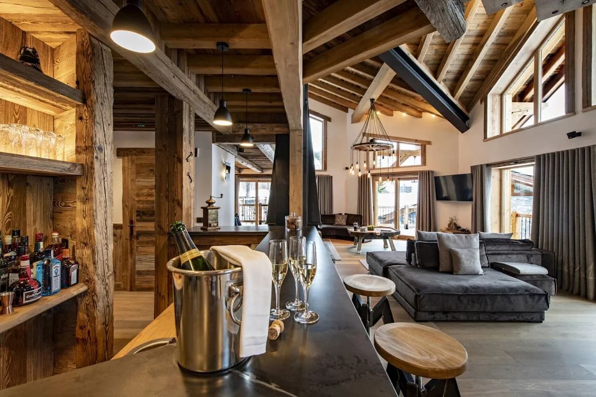 High-End Chalet With Valley Views photo 5