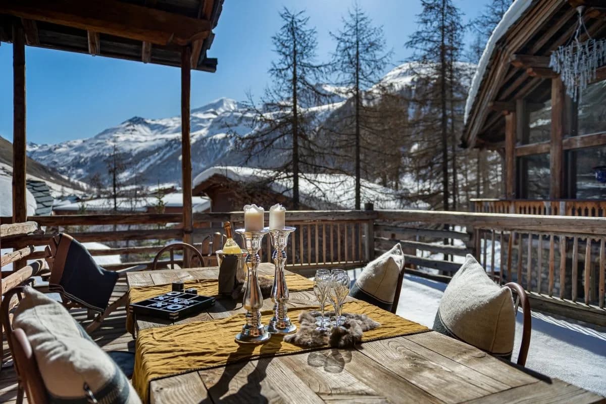 Private Chalet With Pool And Views photo 3
