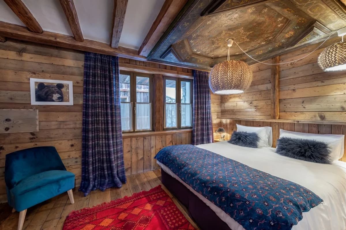 Private Chalet With Pool And Views photo 5