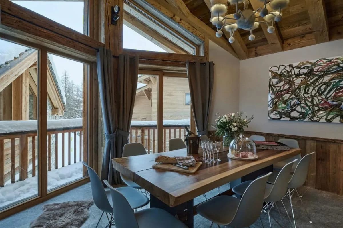 Luxury Ski Chalet With Jacuzzi And Pool photo 4