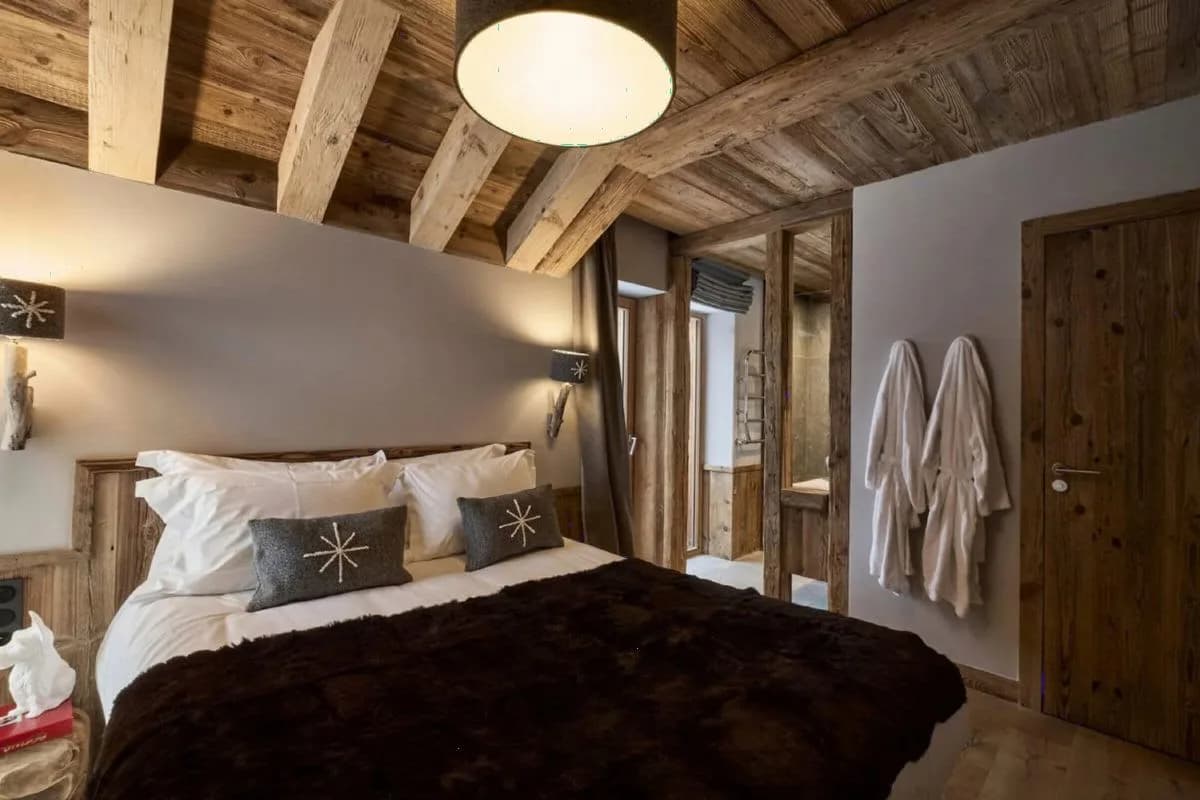 Luxury Ski Chalet With Jacuzzi And Pool photo 5