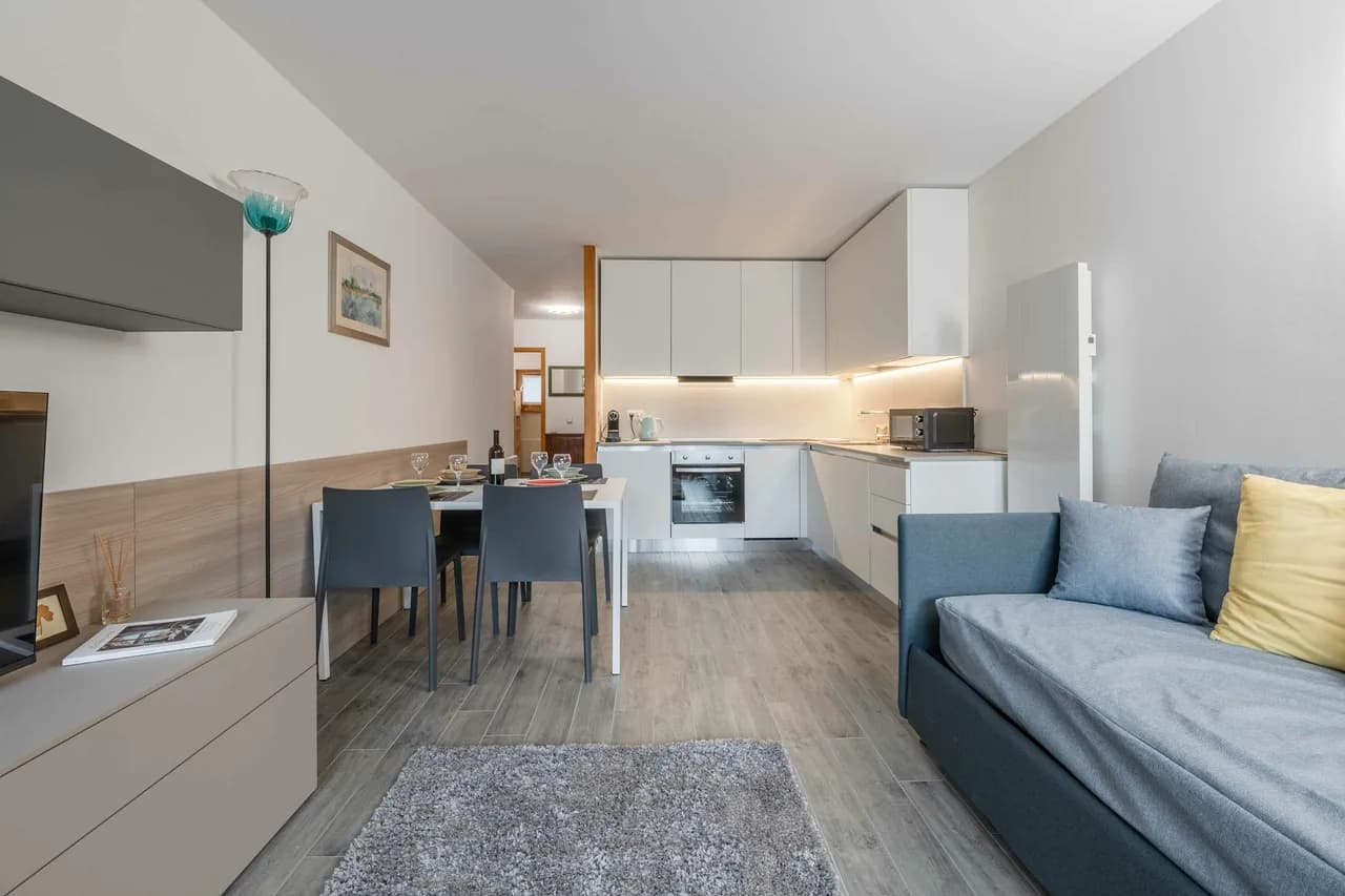 Modern Chamonix Apartment With Mountain Views photo 4
