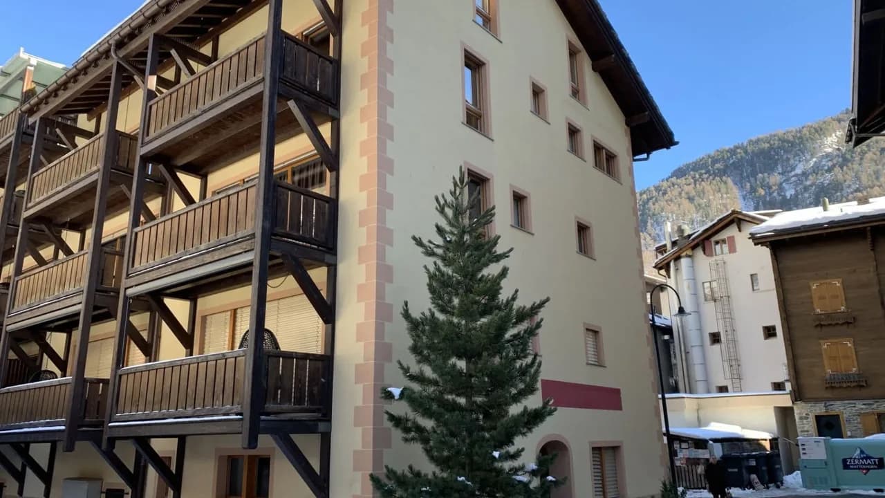 Stylish Apartment With Mountain Views in Zermatt photo 2