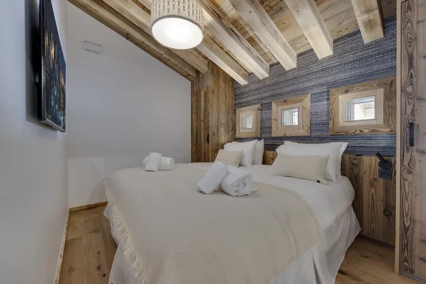 Modern Alpine Apartment With Valley View photo 3