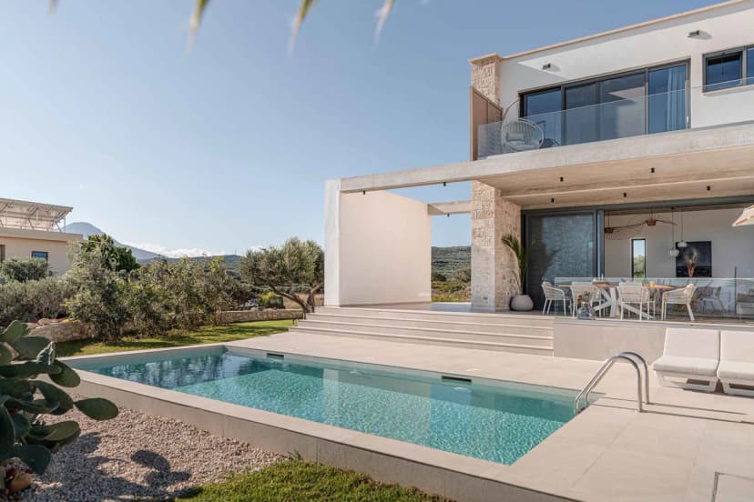 Coastal Escape With Pool And Sea Views