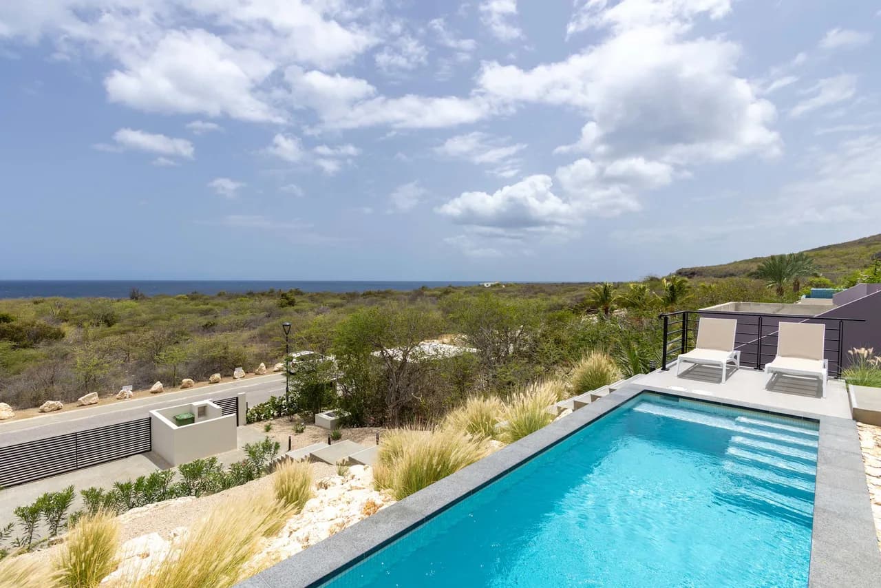 Coastal View Villa in Coral Estate photo 5