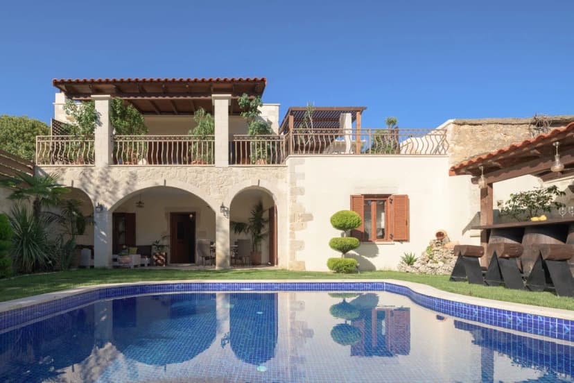 Authentic Cretan Villa With Swimming Pool