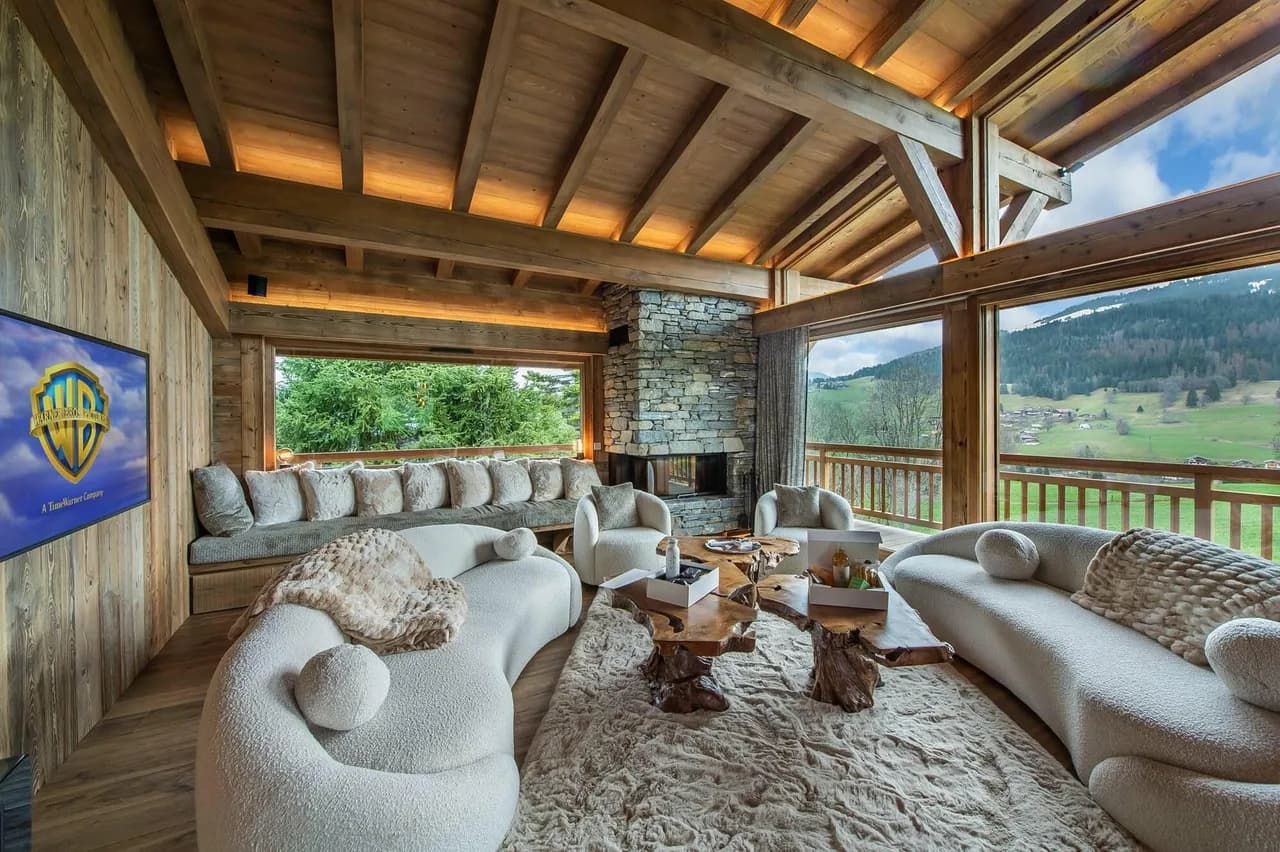 Elegant Combloux Chalet With Pool photo 2