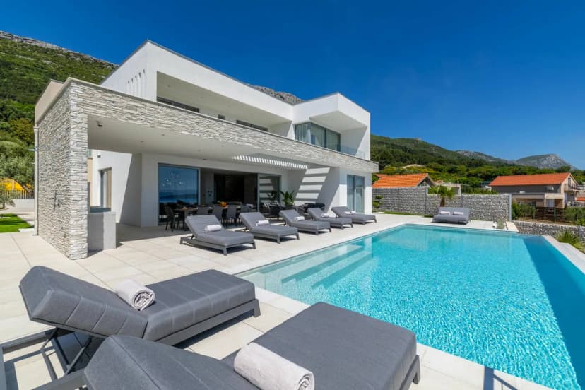 Sea View Luxury Home Near Split