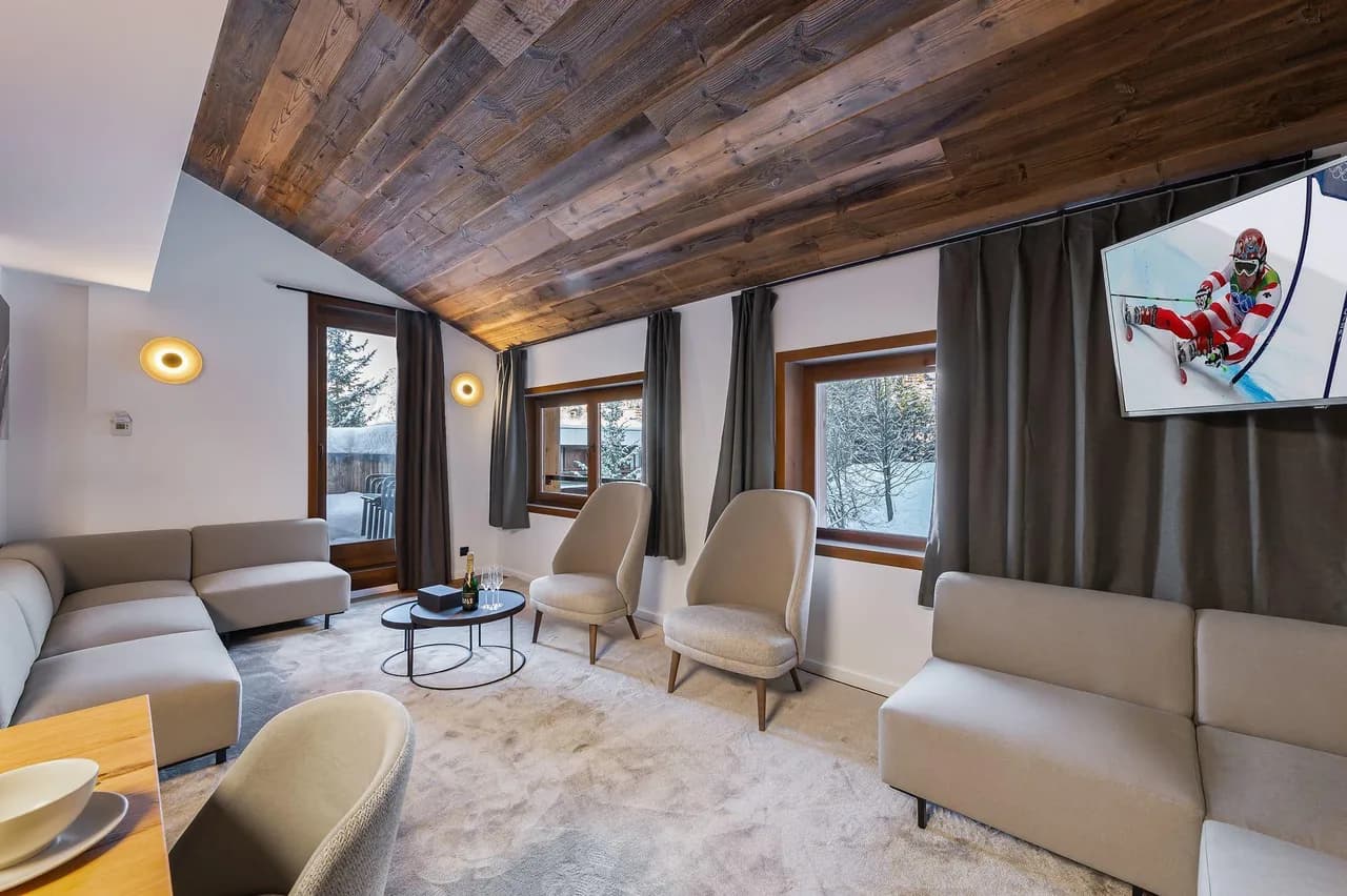 Modern Chalet Style Apartment Near Skiing photo 2