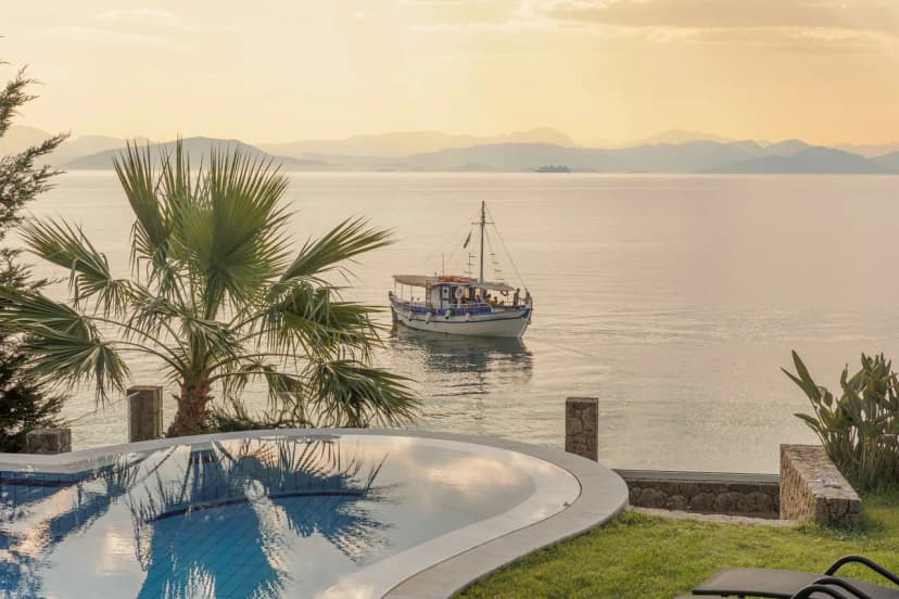 Villa Alia, Modern Comfort Direct Beach Access