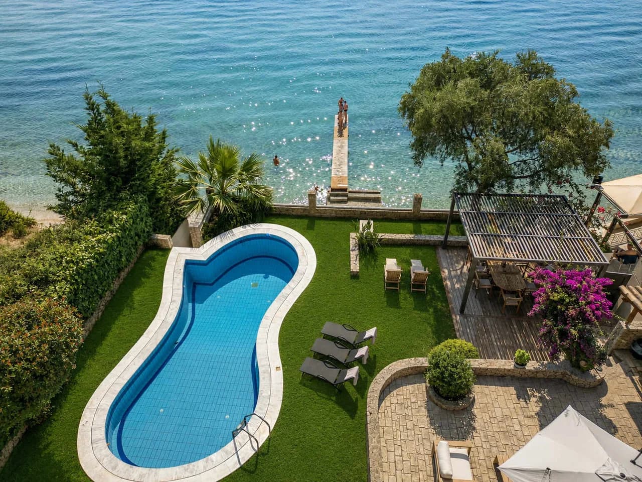 Villa Alia, Modern Comfort Direct Beach Access photo 3
