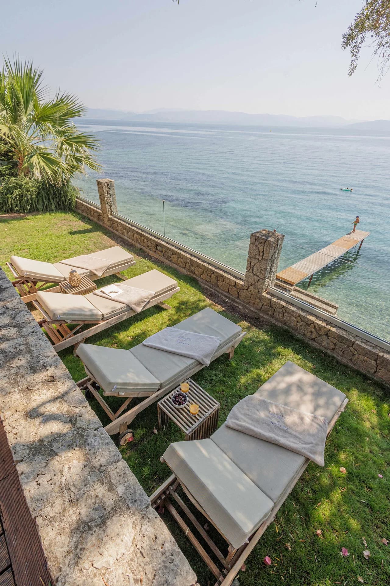 Villa Alia, Modern Comfort Direct Beach Access photo 5