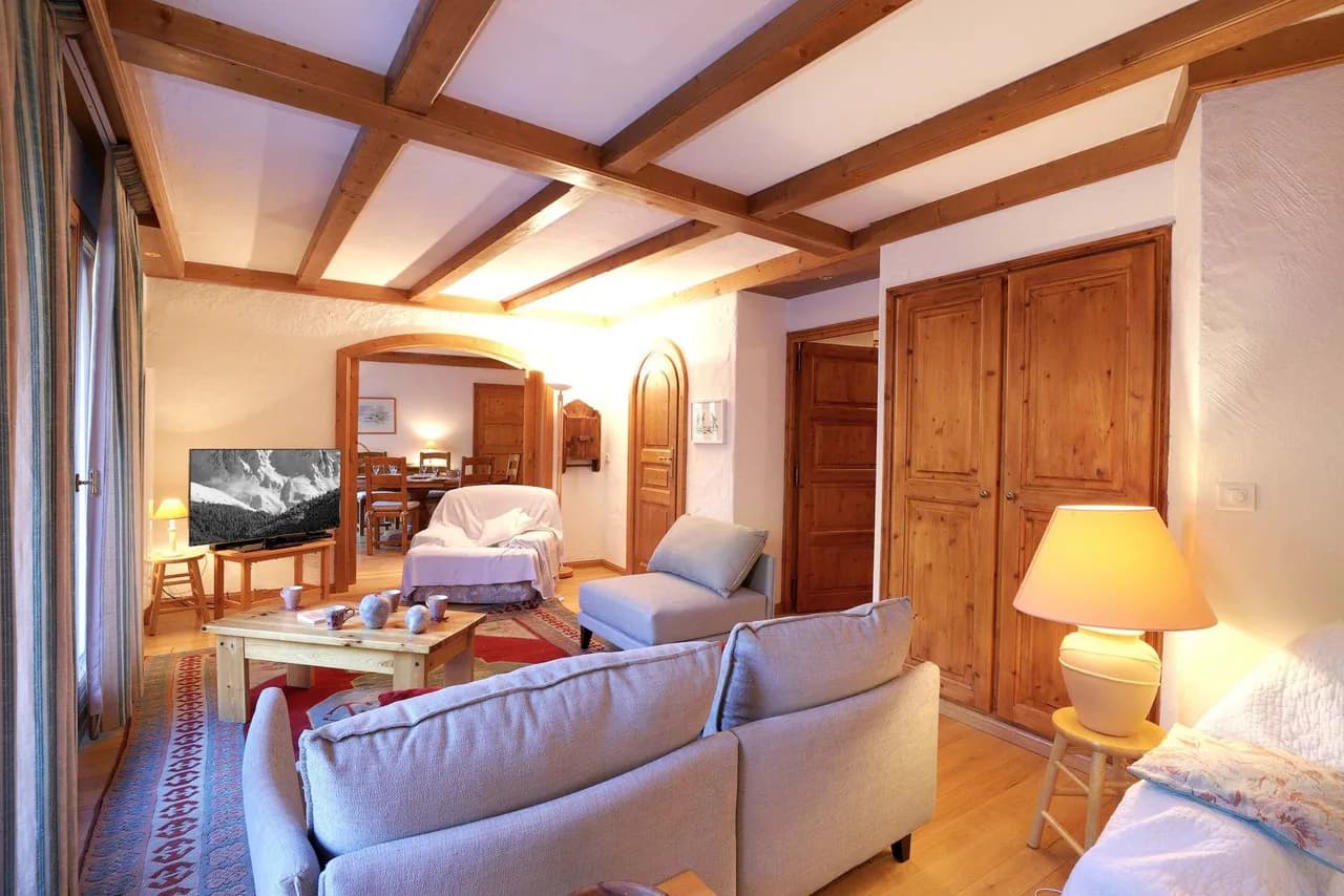 Alpine Apartment With Slope Views