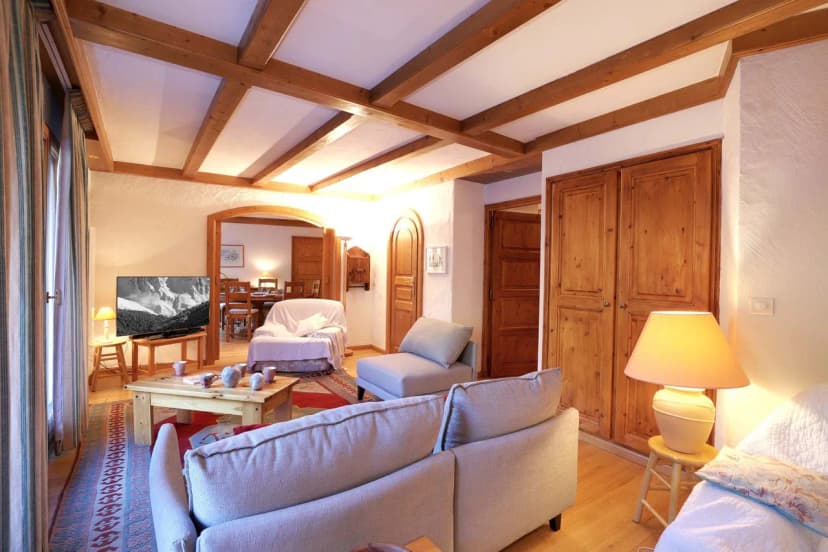 Alpine Apartment With Slope Views