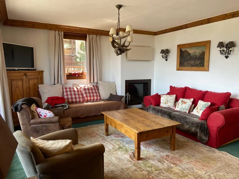 Warm Mountain Apartment In Courchevel