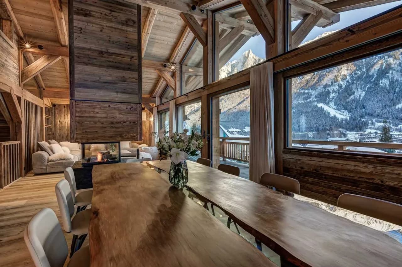 Modern Alpine Chalet With Hot Tub photo 4