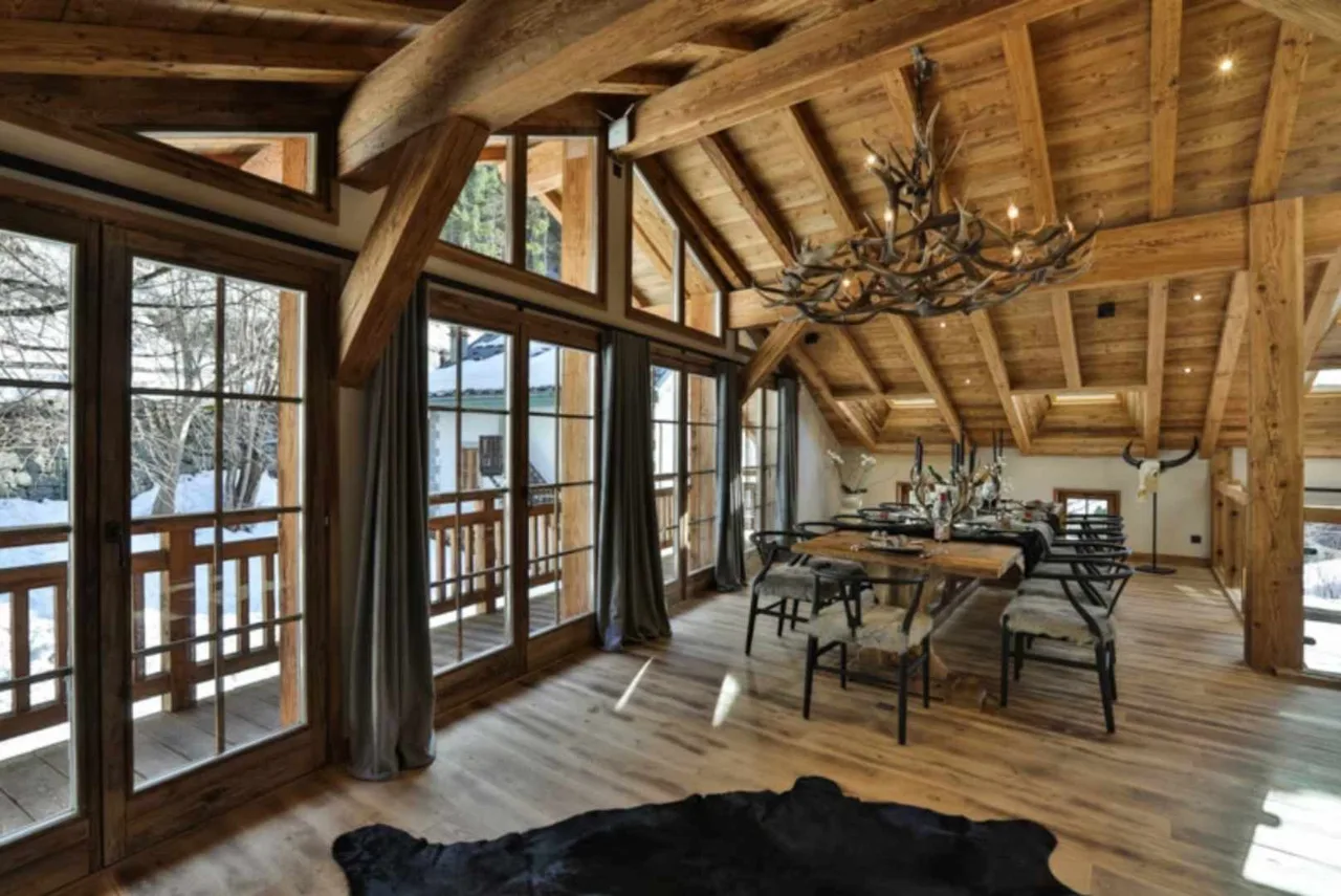 Grand Alpine Chalet With Mont Blanc Views photo 3