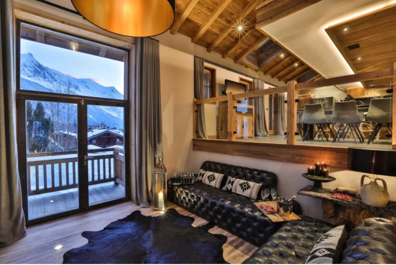 Grand Alpine Chalet With Mont Blanc Views photo 5