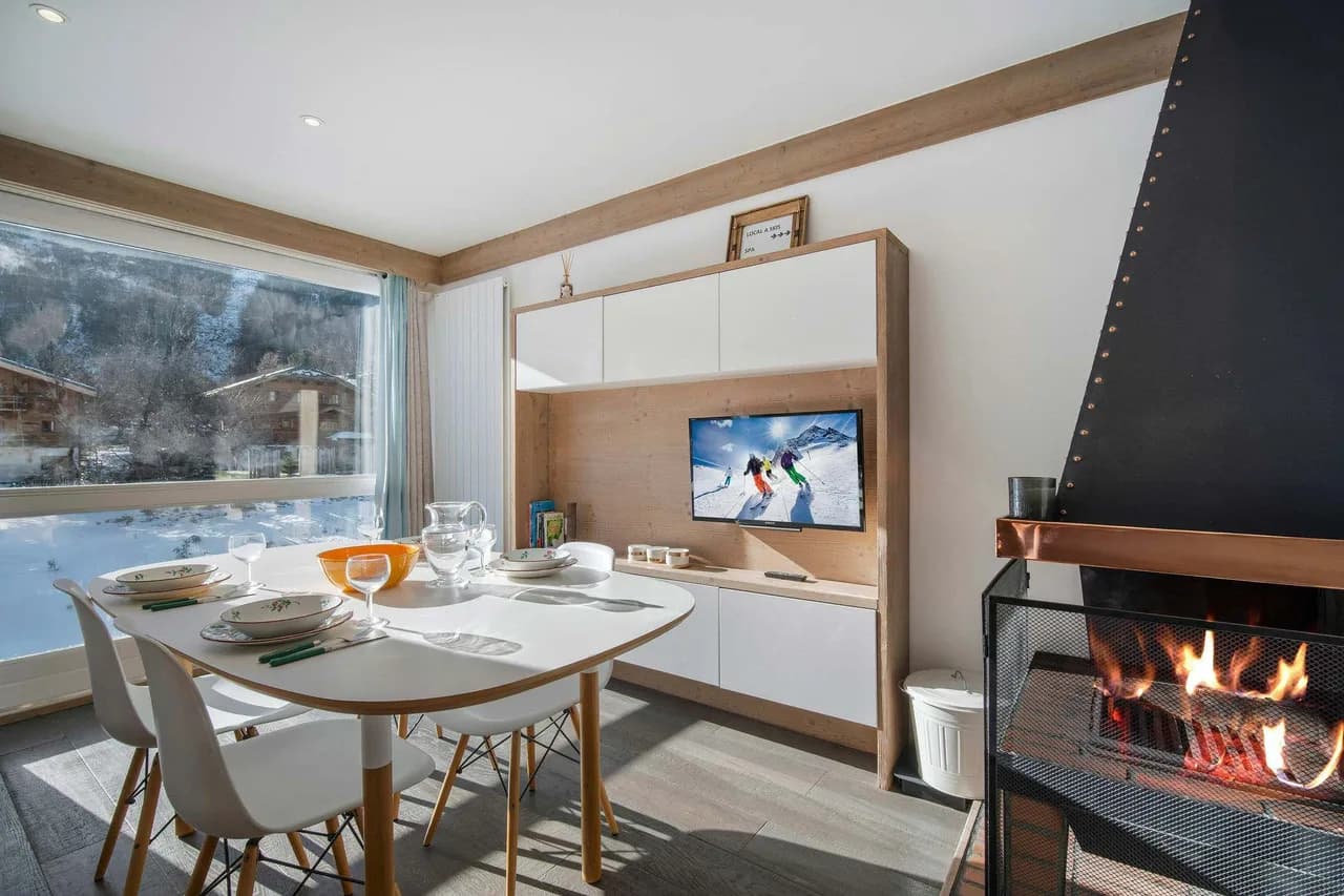 Bright Ski Apartment in Courchevel 1300 photo 5