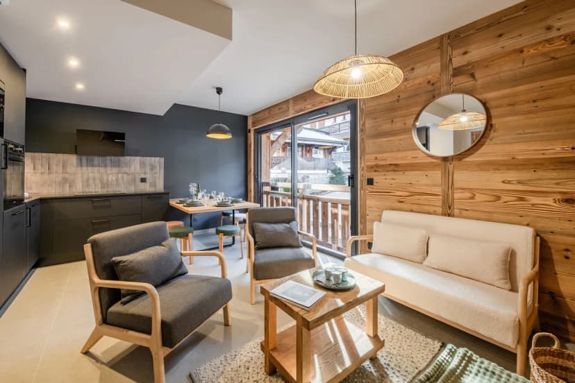 Cozy Mountain Apartment With Balcony Views