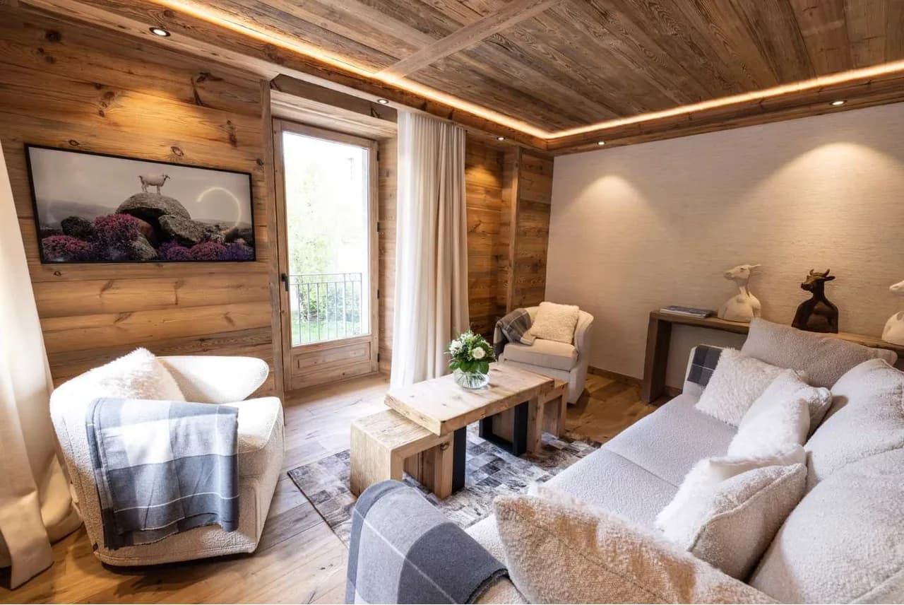 Modern Alpine Apartment With Mont Blanc Views photo 3
