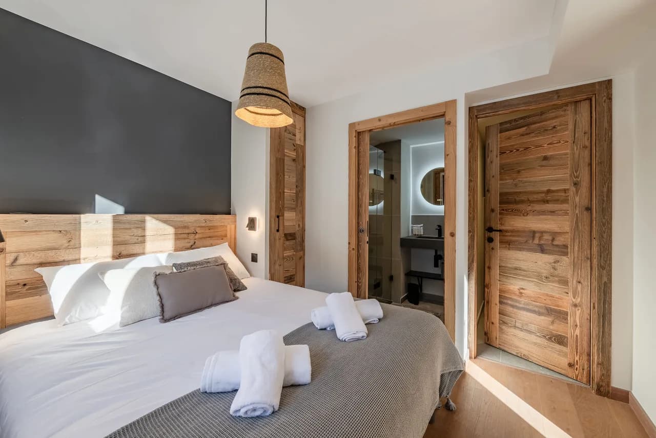 Modern Cozy Apartment With Mountain Views photo 4
