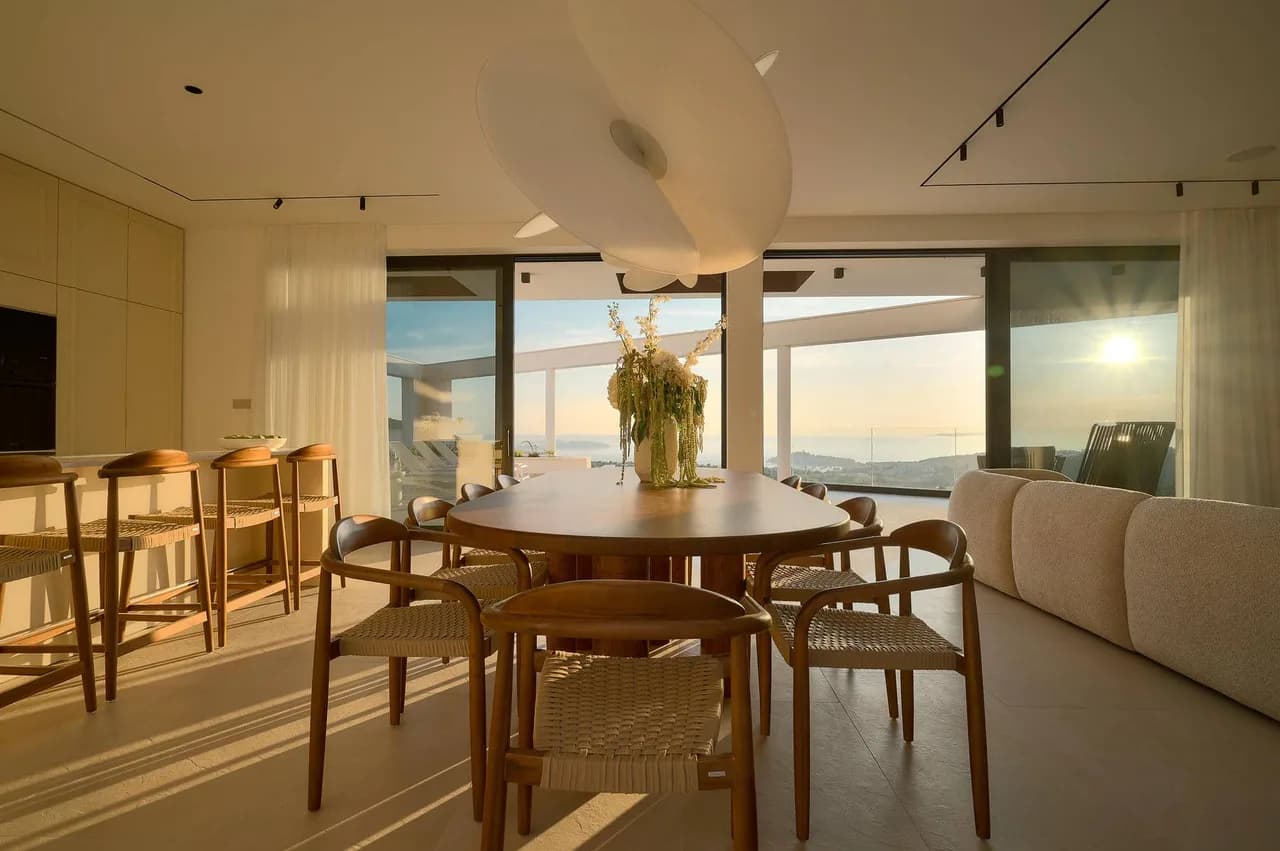 Contemporary Sea View Villa With Pool photo 5