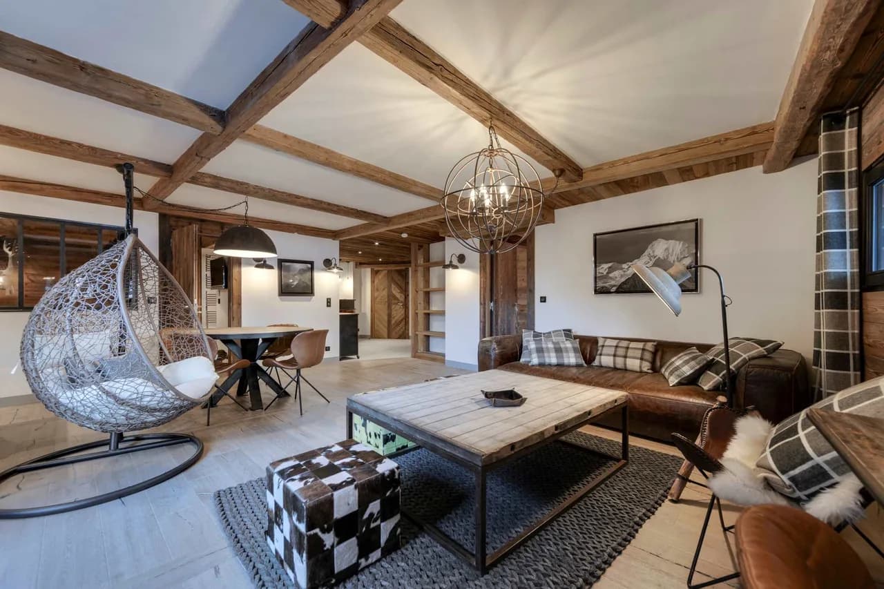 Elegant 2BR Apartment in Mountains