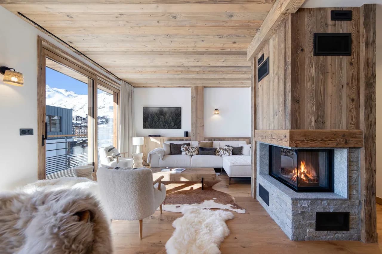 Elegant Mountain Penthouse Close to Slopes photo 3