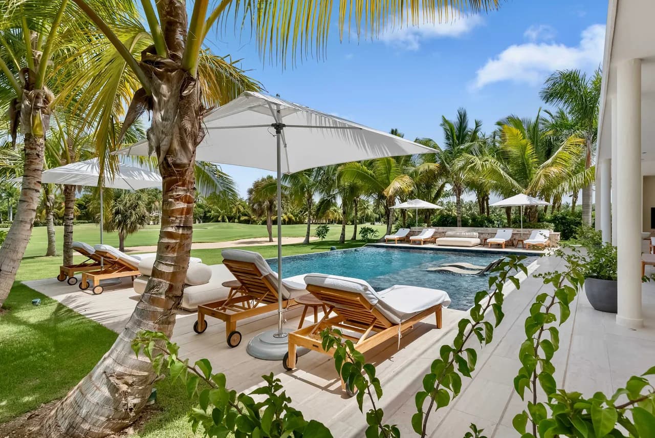 Beachfront Six-Bedroom Estate in Punta Cana photo 2