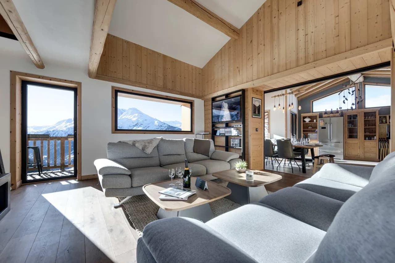 Alpine Chalet With Panoramic Mountain Views photo 3